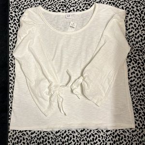 GAP 3/4 tie sleeve top